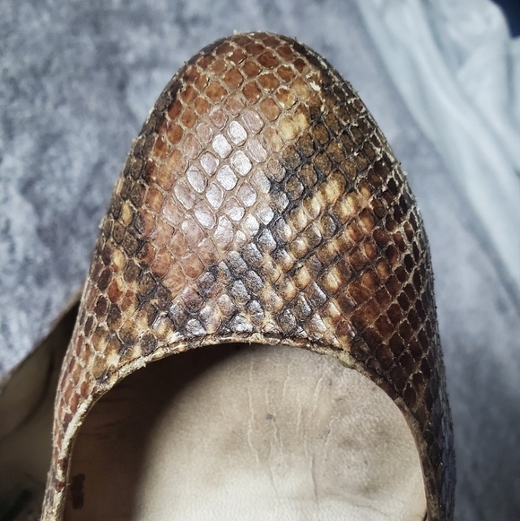 LK Bennett Brown Heels with Snakeskin Texture - Picture 2 of 9